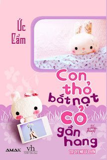 Con Thỏ ‘Bắt Nạt’ Cỏ Gần Hang